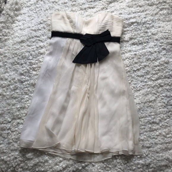 BCBGMaxazria sweetheart neckline babydoll dress - Picture 8 of 8